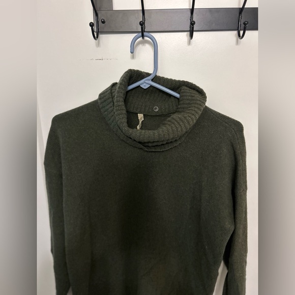 Madewell Recycled Cashmere Convertible Turtleneck Sweater - Picture 3 of 9